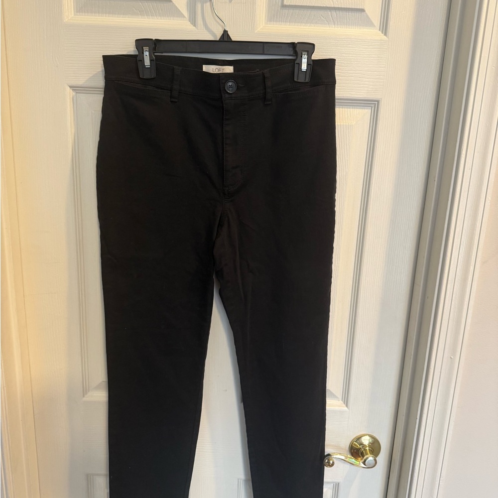 LOFT Black Ankle-Length Cropped Pants